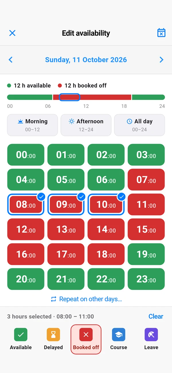 Edit availability: a grid of hours in green and red, with three hours selected and the status buttons below.